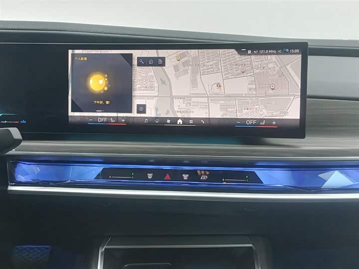 Фото 13 - BMW 7 Series