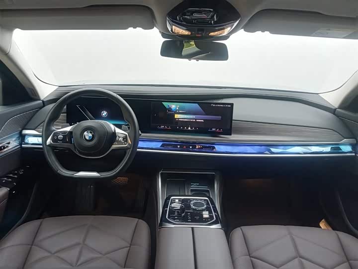 Фото 7 - BMW 7 Series