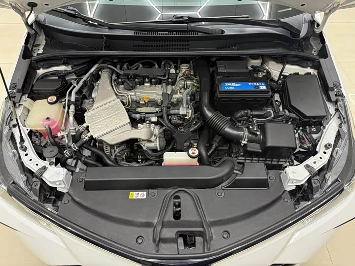 Фото 15 - Toyota Corolla