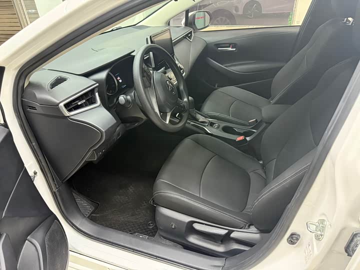 Фото 7 - Toyota Corolla