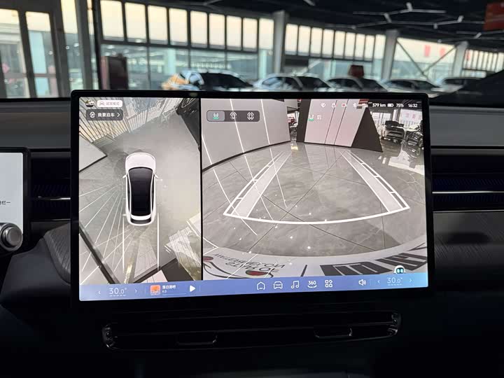 Фото 10 - XPeng G6