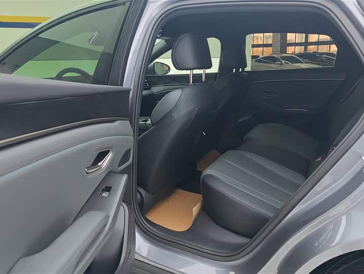 Фото 11 - BYD Qin L