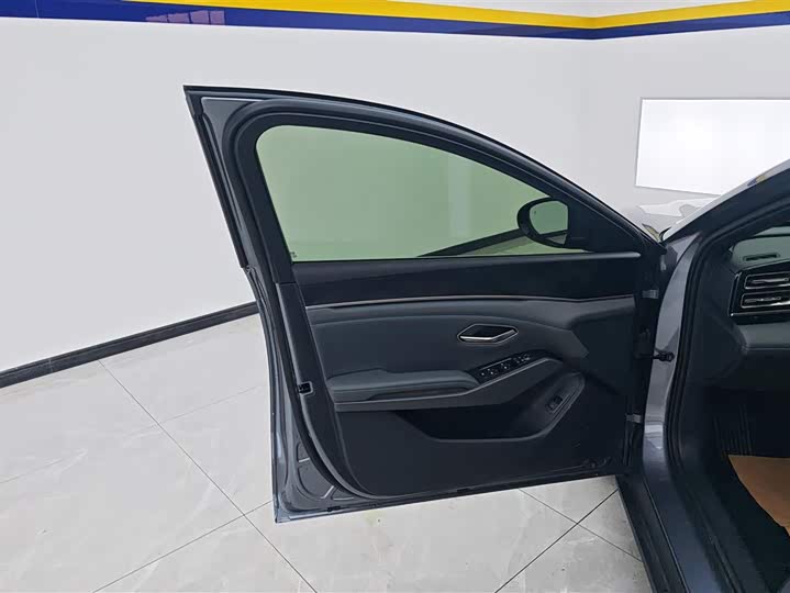 Фото 7 - BYD Qin L