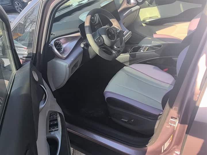 Фото 16 - BYD Dolphin