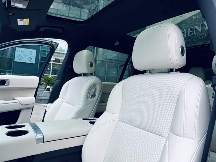 Фото 10 - LiXiang L9