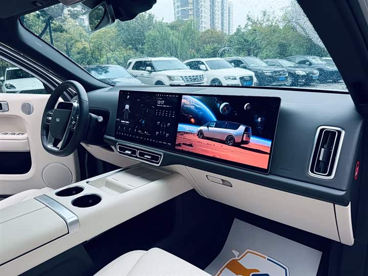 Фото 17 - LiXiang L9