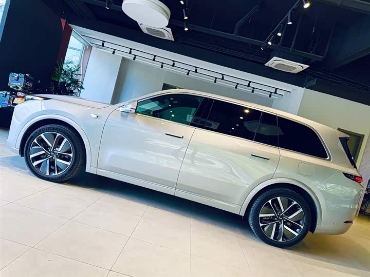 Фото 5 - LiXiang L9