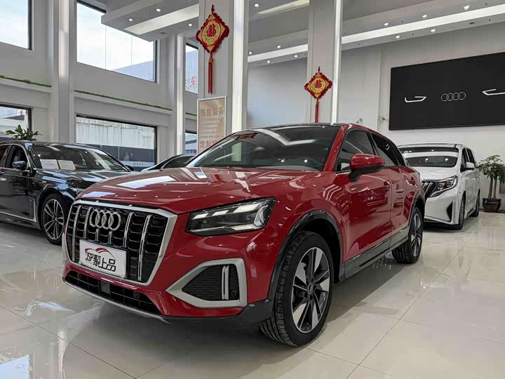 Фото 1 - Audi Q2L