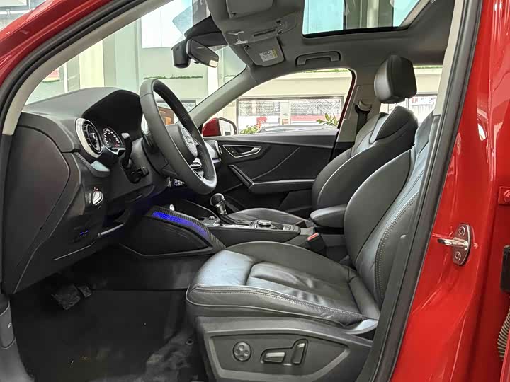 Фото 3 - Audi Q2L