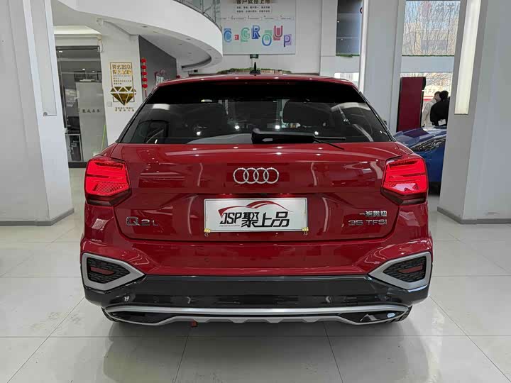 Фото 6 - Audi Q2L