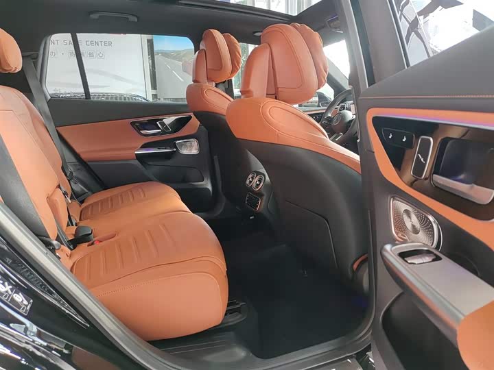 Фото 14 - Mercedes-Benz GLC-Class