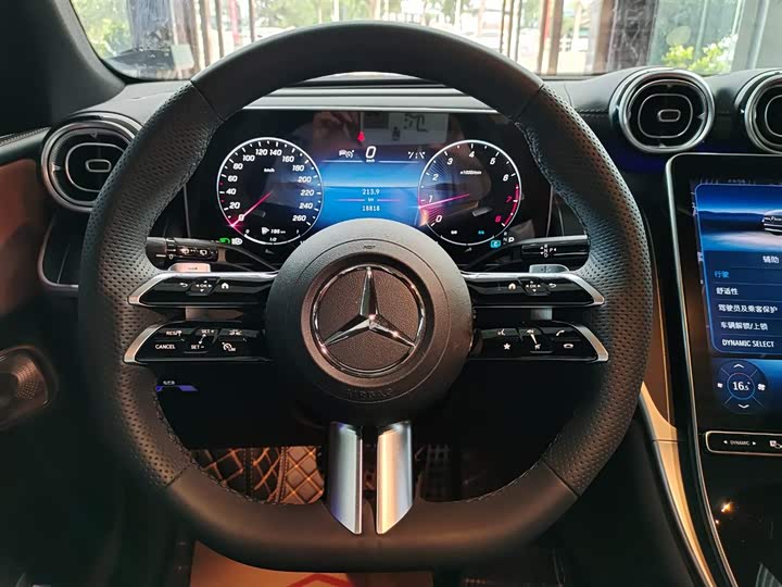 Фото 8 - Mercedes-Benz GLC-Class