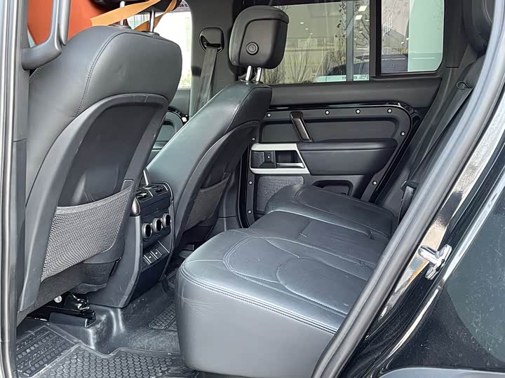 Фото 4 - Land Rover Defender