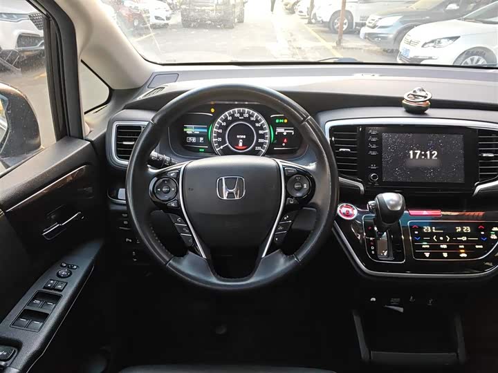 Фото 11 - Honda Odyssey