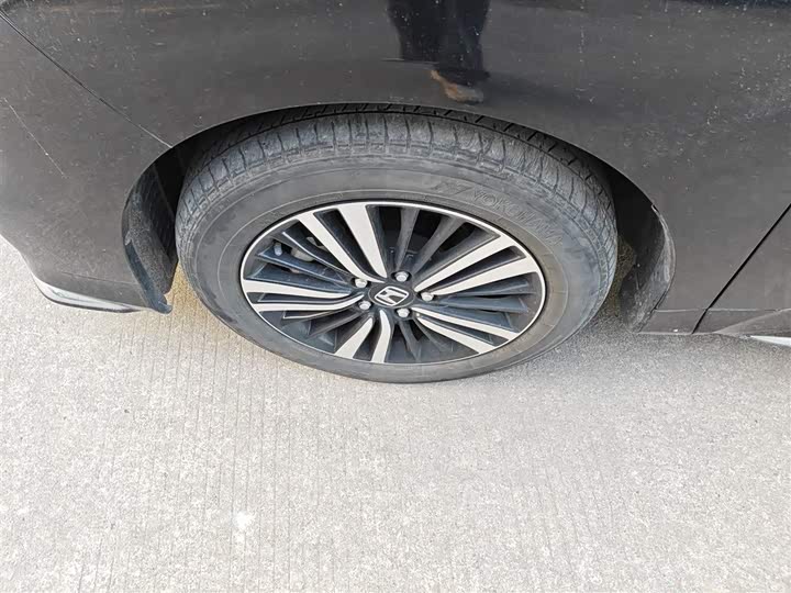 Фото 23 - Honda Odyssey