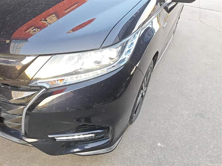 Фото 24 - Honda Odyssey