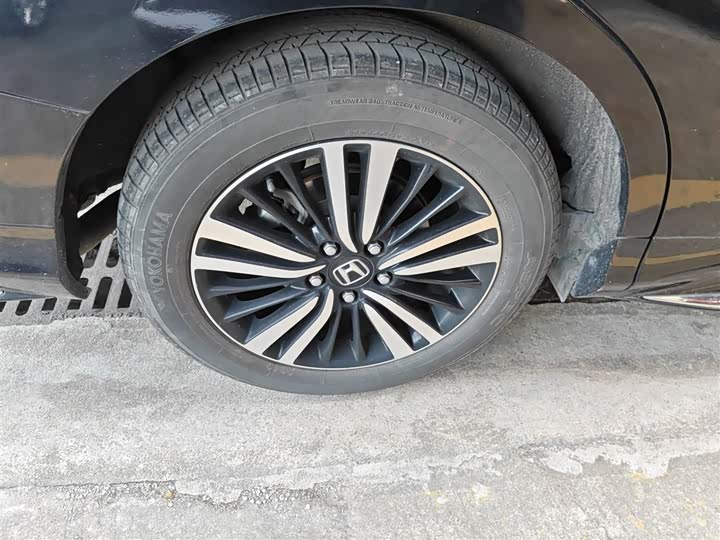 Фото 26 - Honda Odyssey