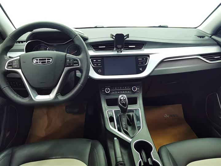 Фото 12 - Geely Vision