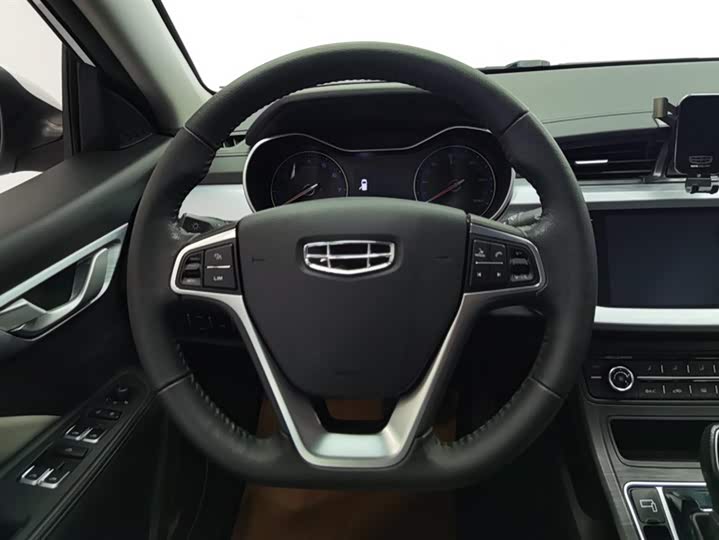 Фото 15 - Geely Vision