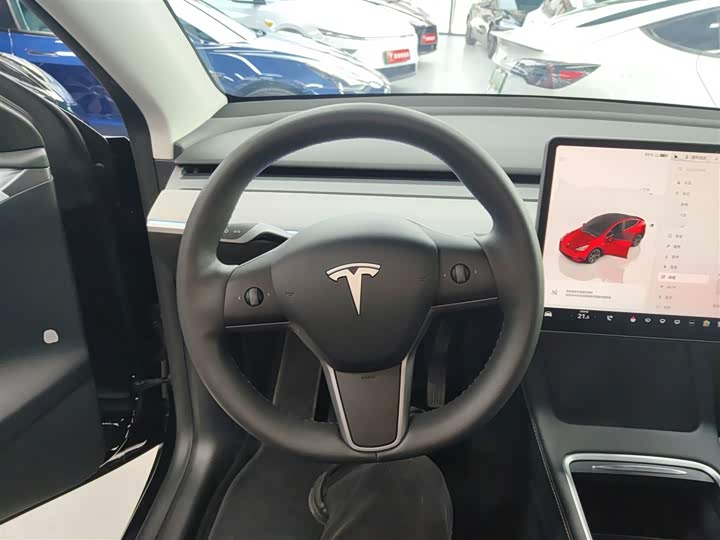 Фото 11 - Tesla Model Y