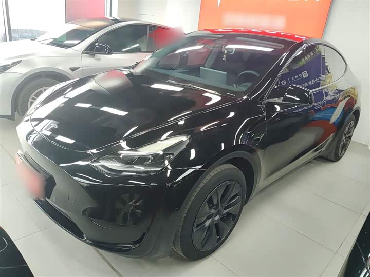 Фото 2 - Tesla Model Y