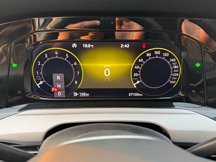 Фото 21 - Volkswagen Golf