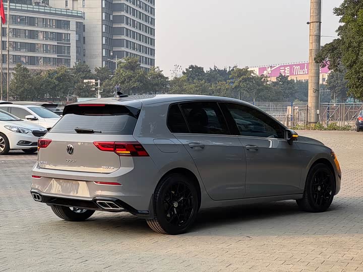 Фото 6 - Volkswagen Golf