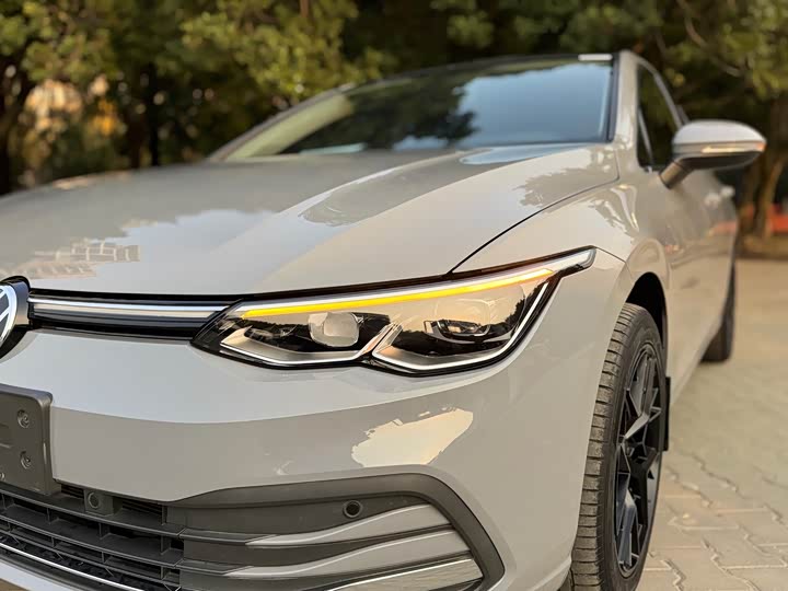 Фото 9 - Volkswagen Golf