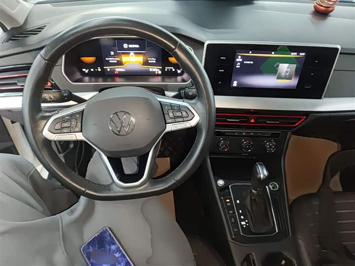 Фото 10 - Volkswagen Lavida