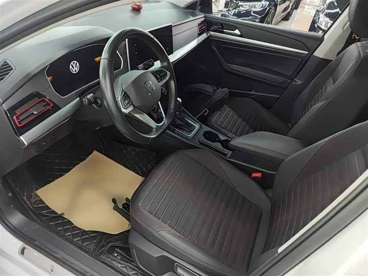 Фото 16 - Volkswagen Lavida