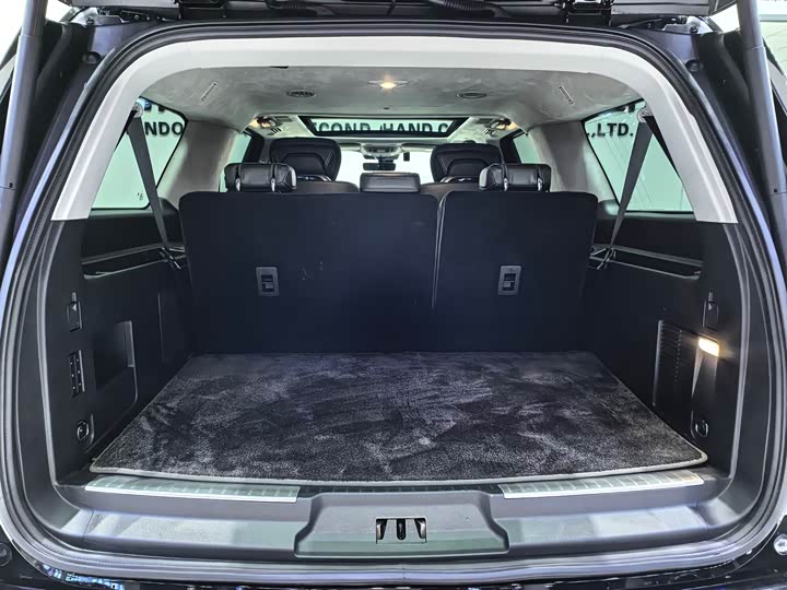 Фото 15 - Lincoln Navigator