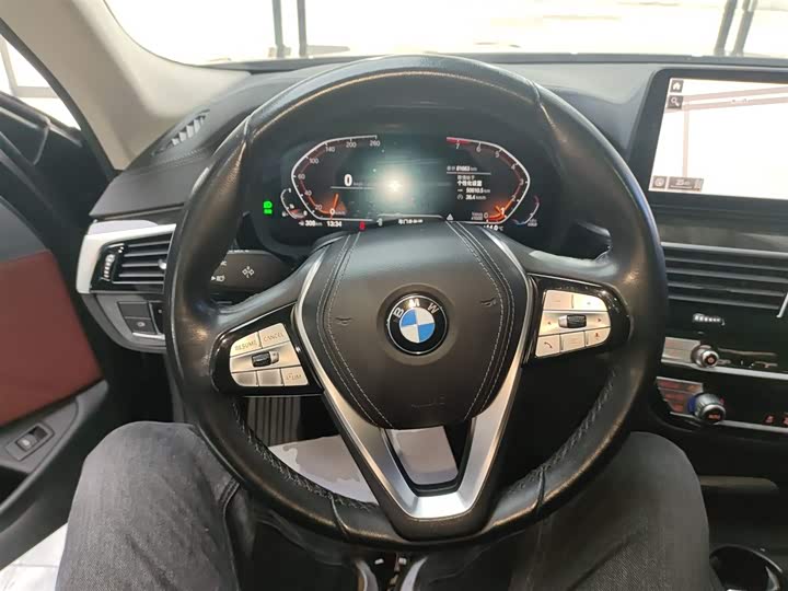 Фото 11 - BMW 5 Series