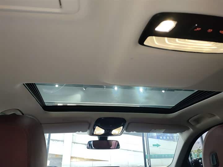 Фото 18 - BMW 5 Series