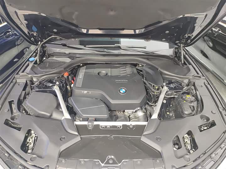 Фото 20 - BMW 5 Series