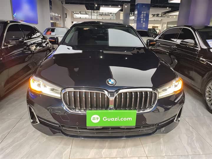 Фото 3 - BMW 5 Series