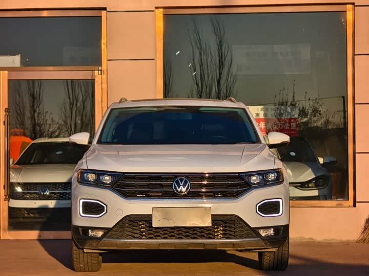 Фото 2 - Volkswagen T-Roc