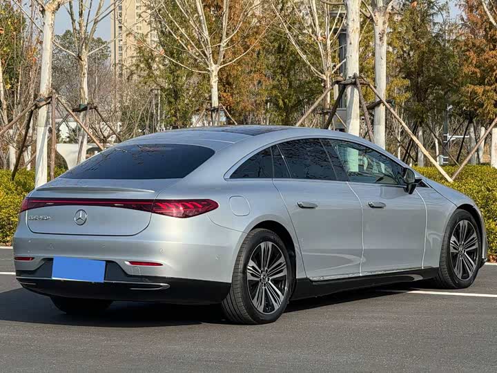 Фото 6 - Mercedes-Benz EQS