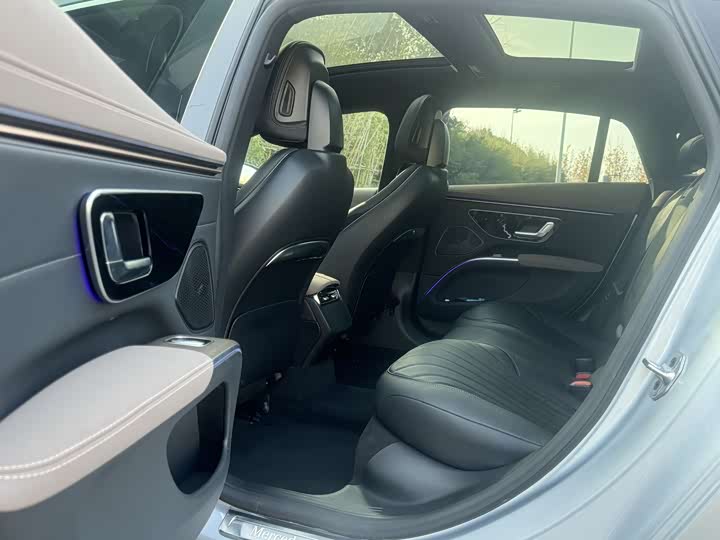 Фото 9 - Mercedes-Benz EQS