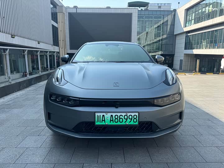 Фото 2 - Zeekr 001