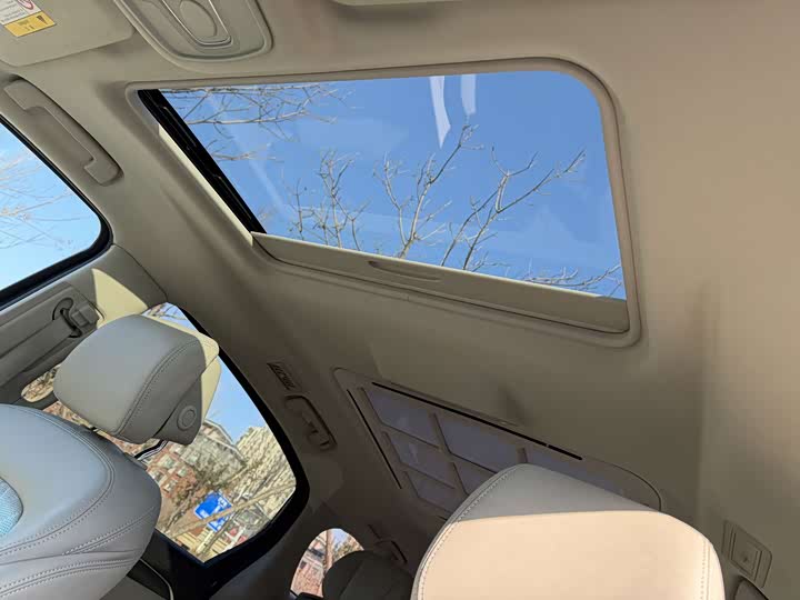 Фото 7 - Buick GL8 ES