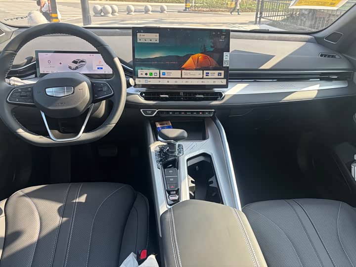 Photo 8 - Geely Preface