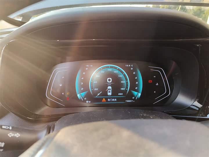 Фото 12 - Changan Oshan X5