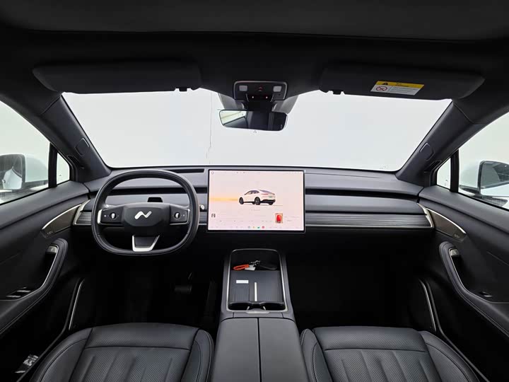 Фото 13 - Nio Onvo L60