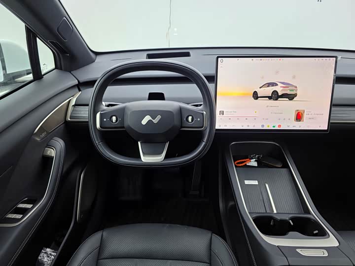 Фото 14 - Nio Onvo L60