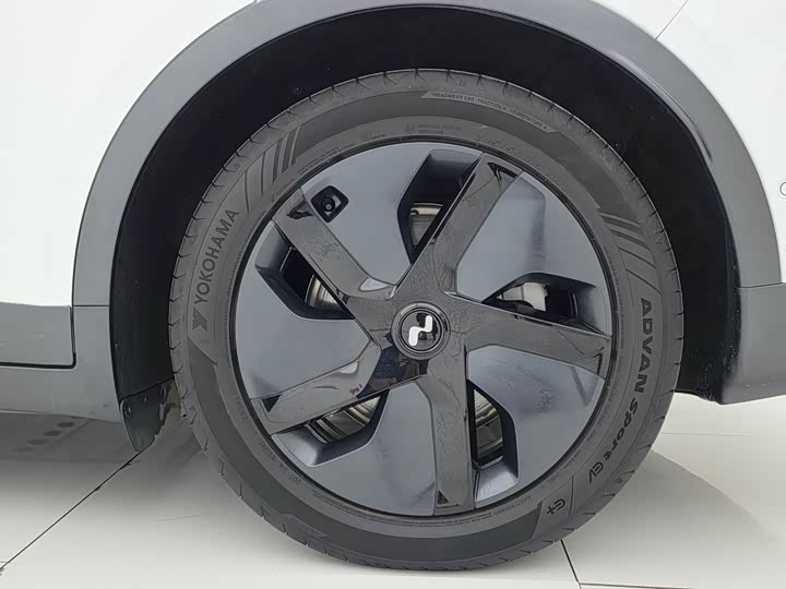 Фото 20 - Nio Onvo L60