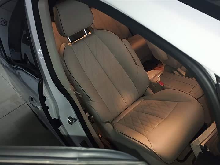 Фото 25 - Buick GL8 ES