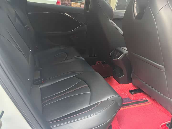 Фото 11 - MG Motor 7