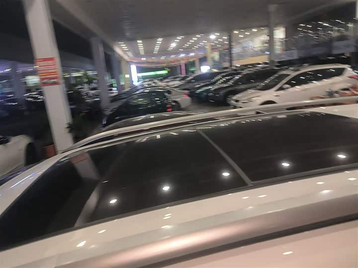 Фото 27 - Geely Okavango L