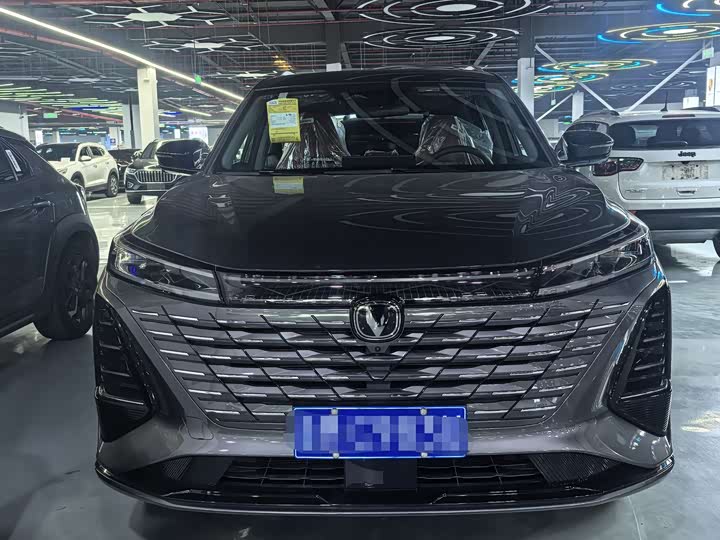 Фото 2 - Changan CS75 Plus