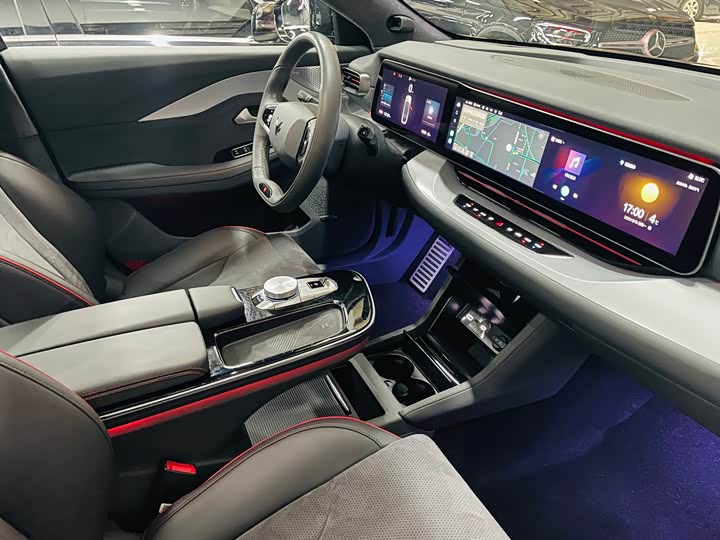 Фото 16 - BAIC Arcfox Alpha S